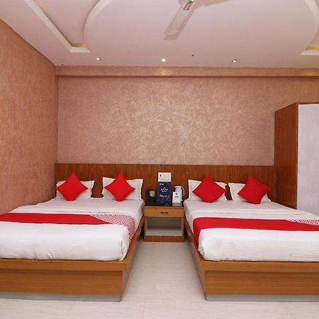בודהגאיה Hotel O G K Palace מראה חיצוני תמונה